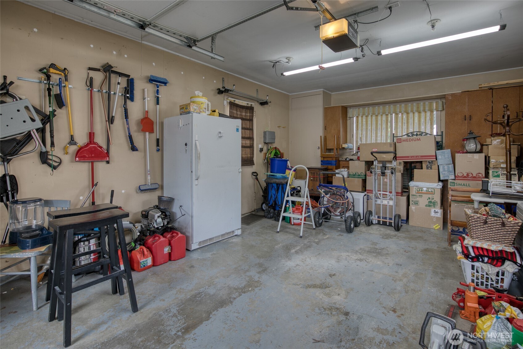 809 N L Street Property Photo 32