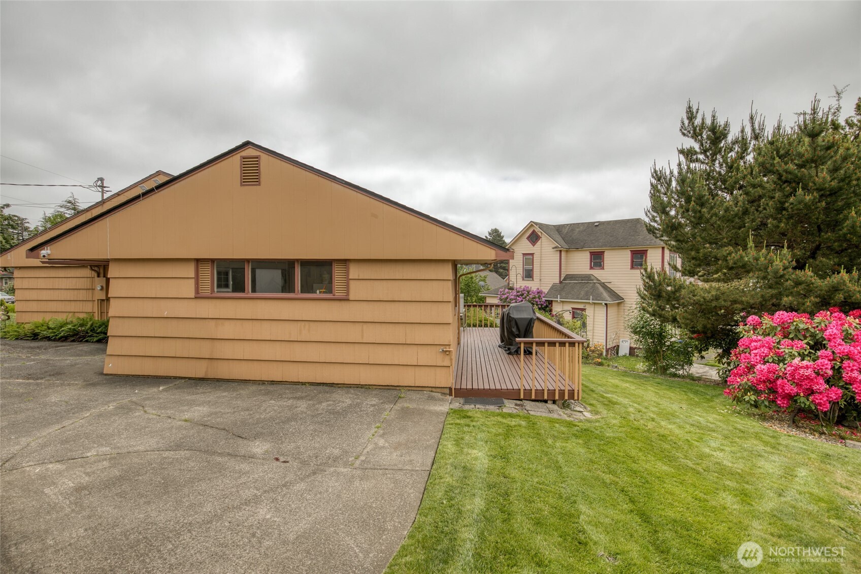 809 N L Street Property Photo 33