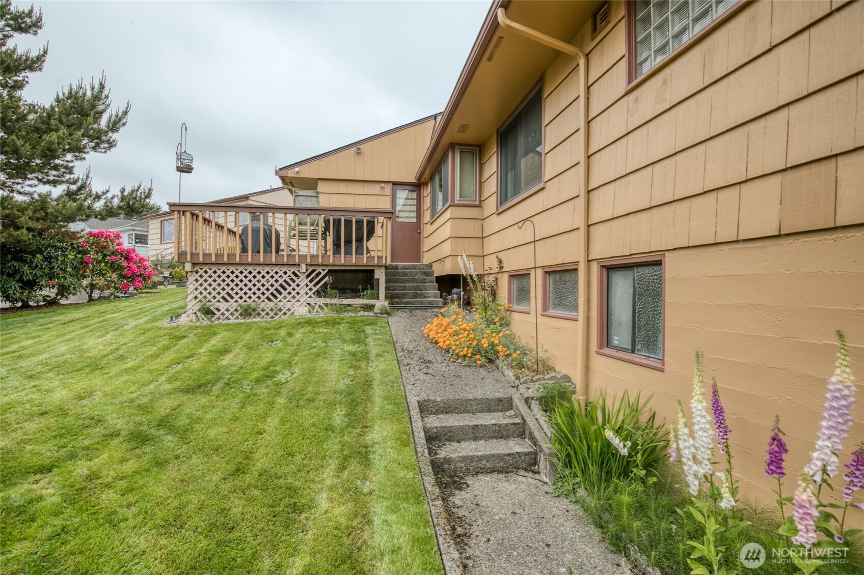 809 N L Street Property Photo 35