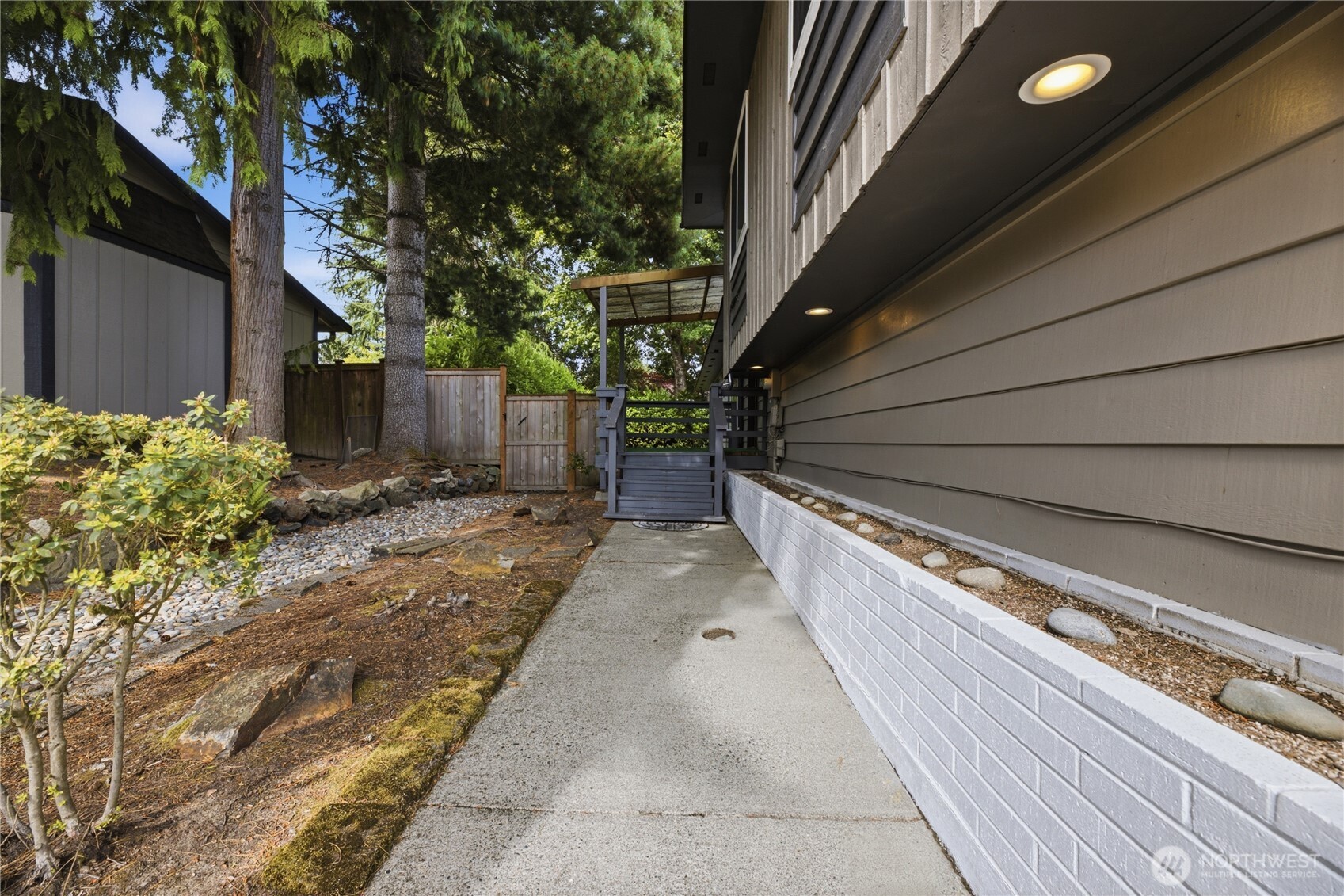 4108 80th Avenue Property Photo 2