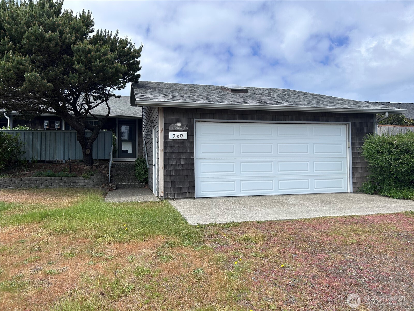 31617 G Street Property Photo 4