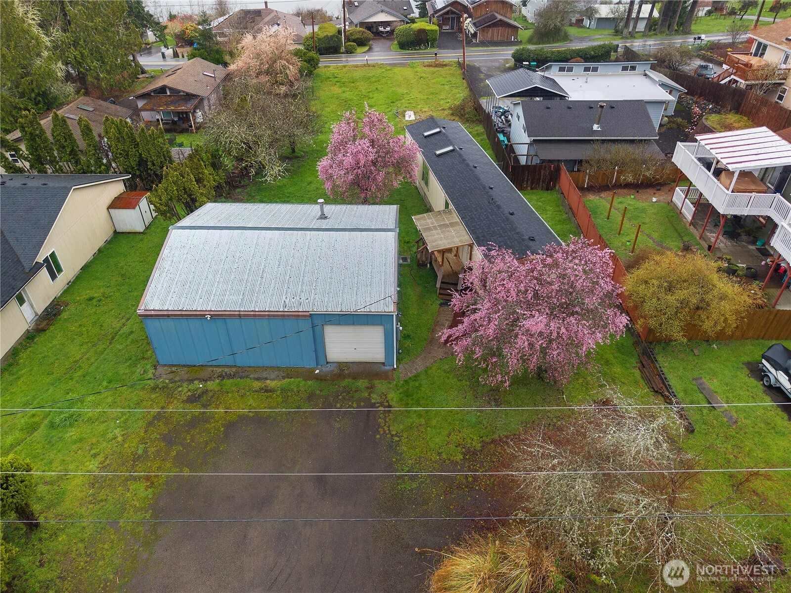 9823 Whitecap Drive Property Photo 1
