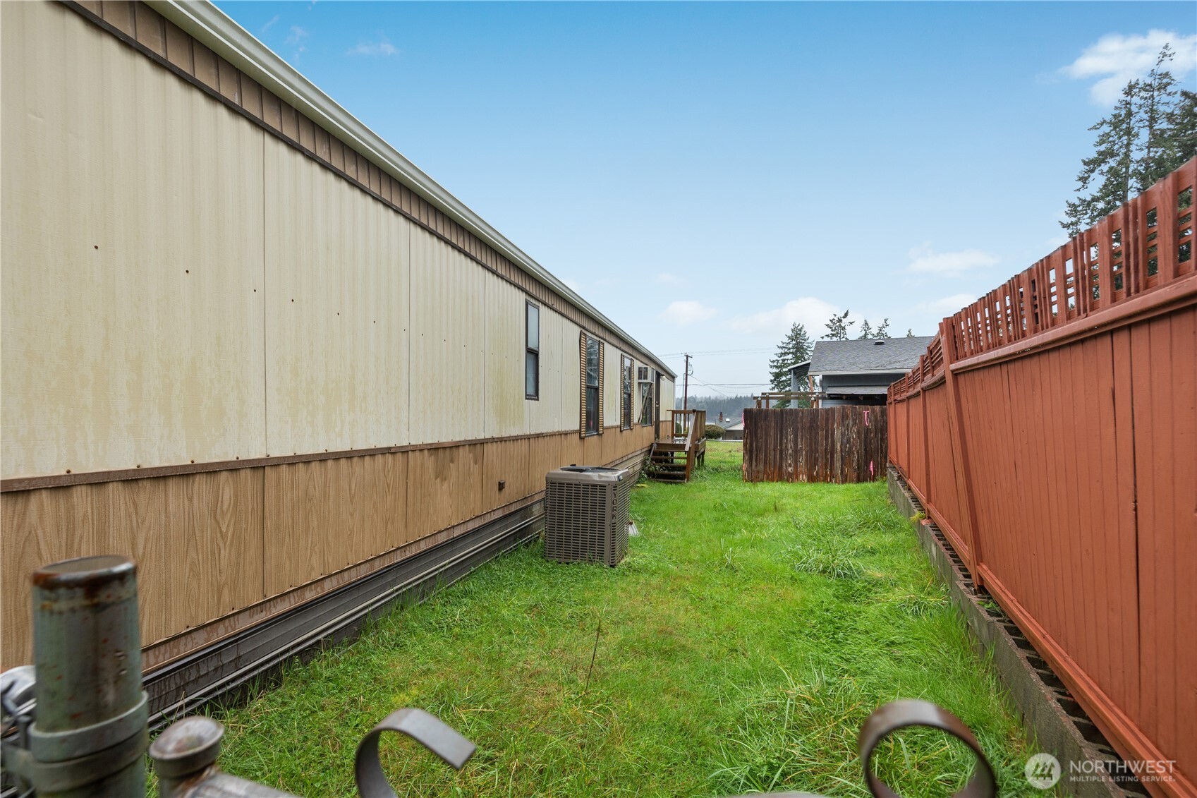 9823 Whitecap Drive Property Photo 26