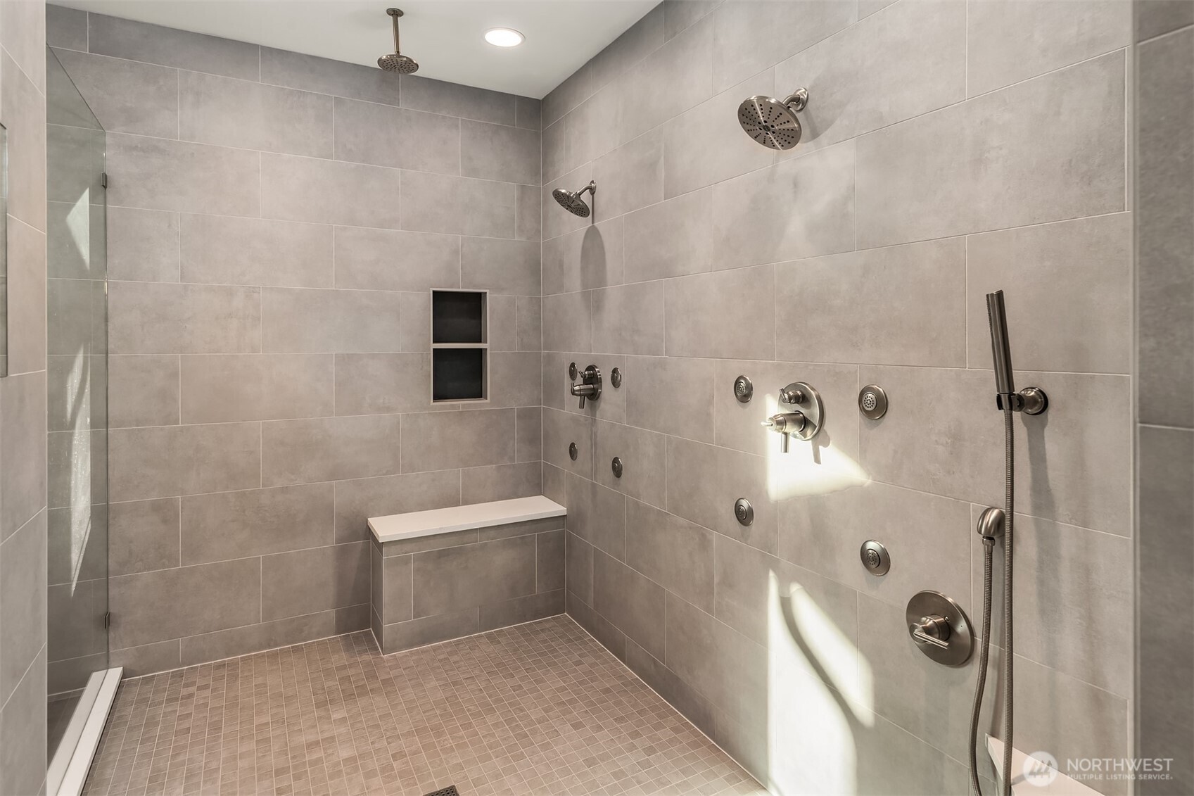 11712 84th Street Property Photo 19