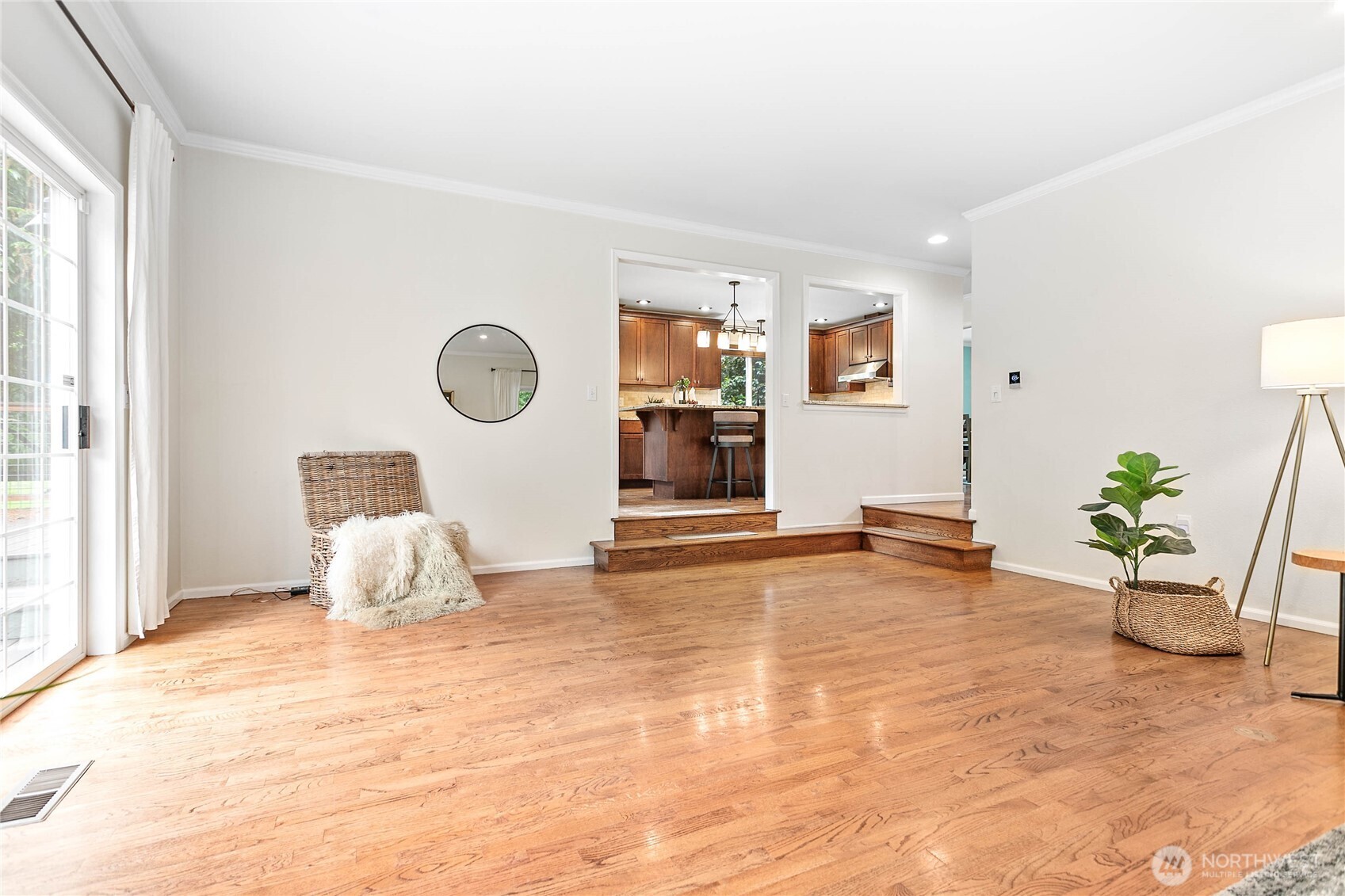 329 Viewcrest Road Property Photo 14