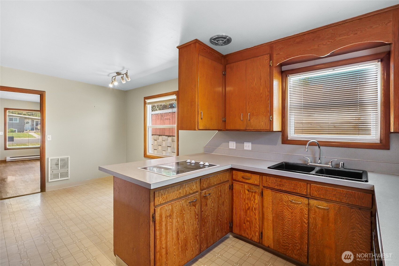 0 16 & 20 F Street Property Photo 32
