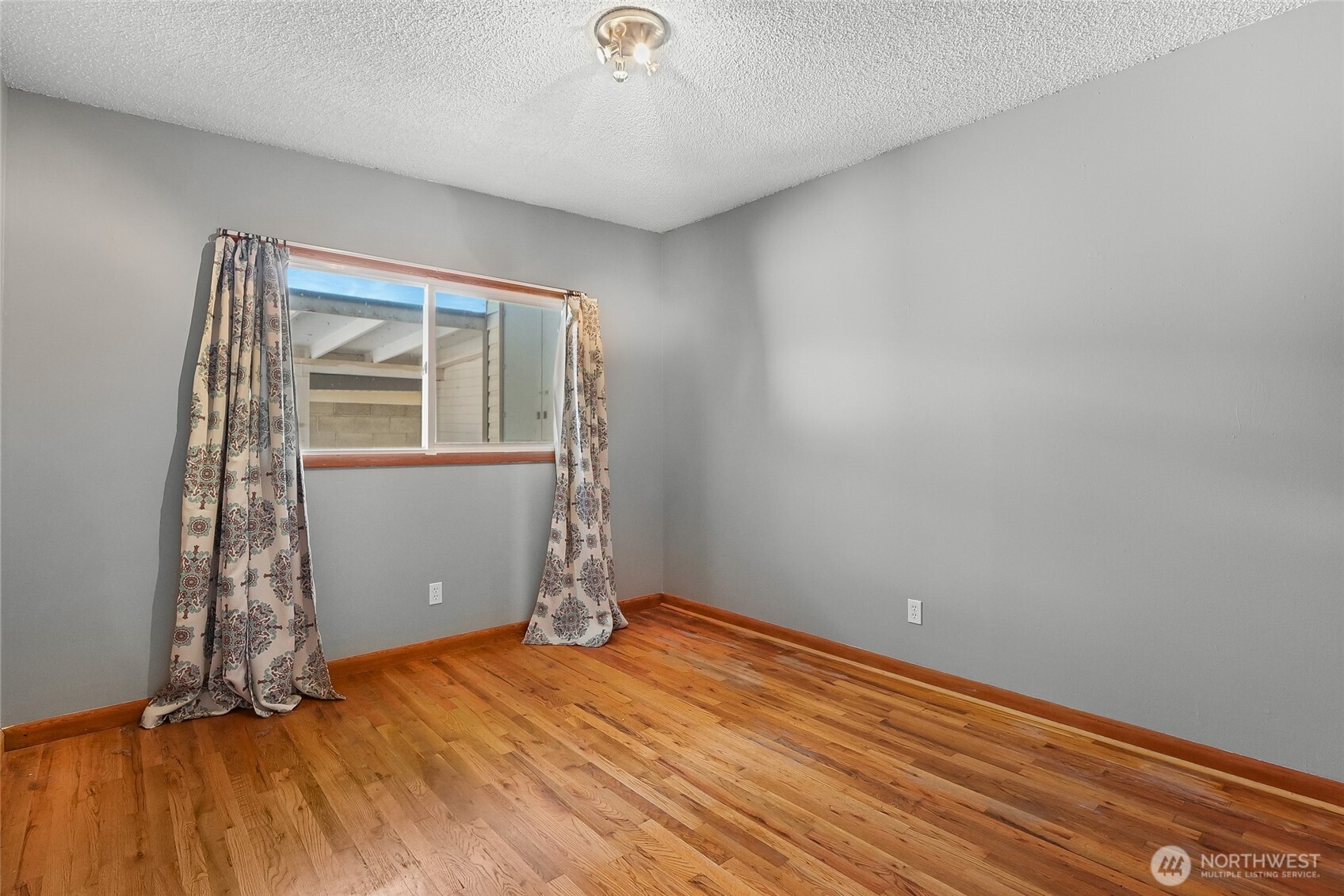 0 16 & 20 F Street Property Photo 37