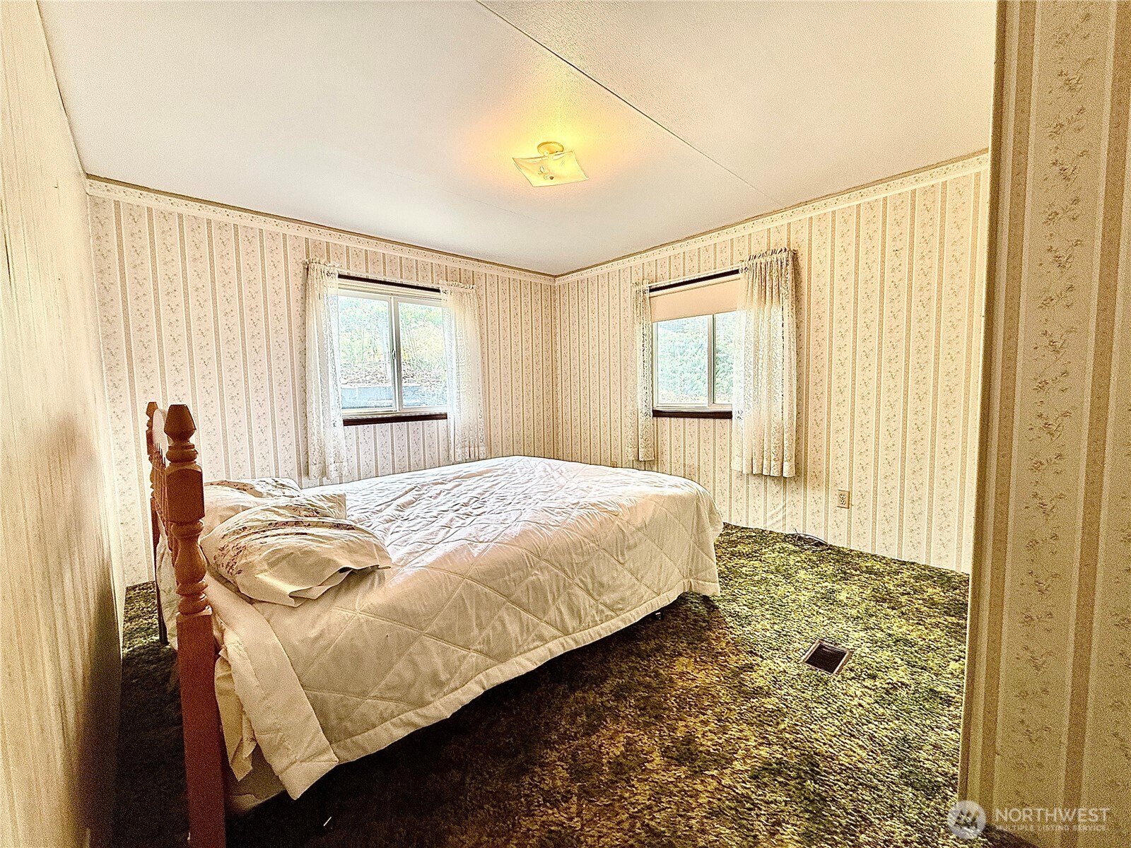 321 Bruce Street Property Photo 14