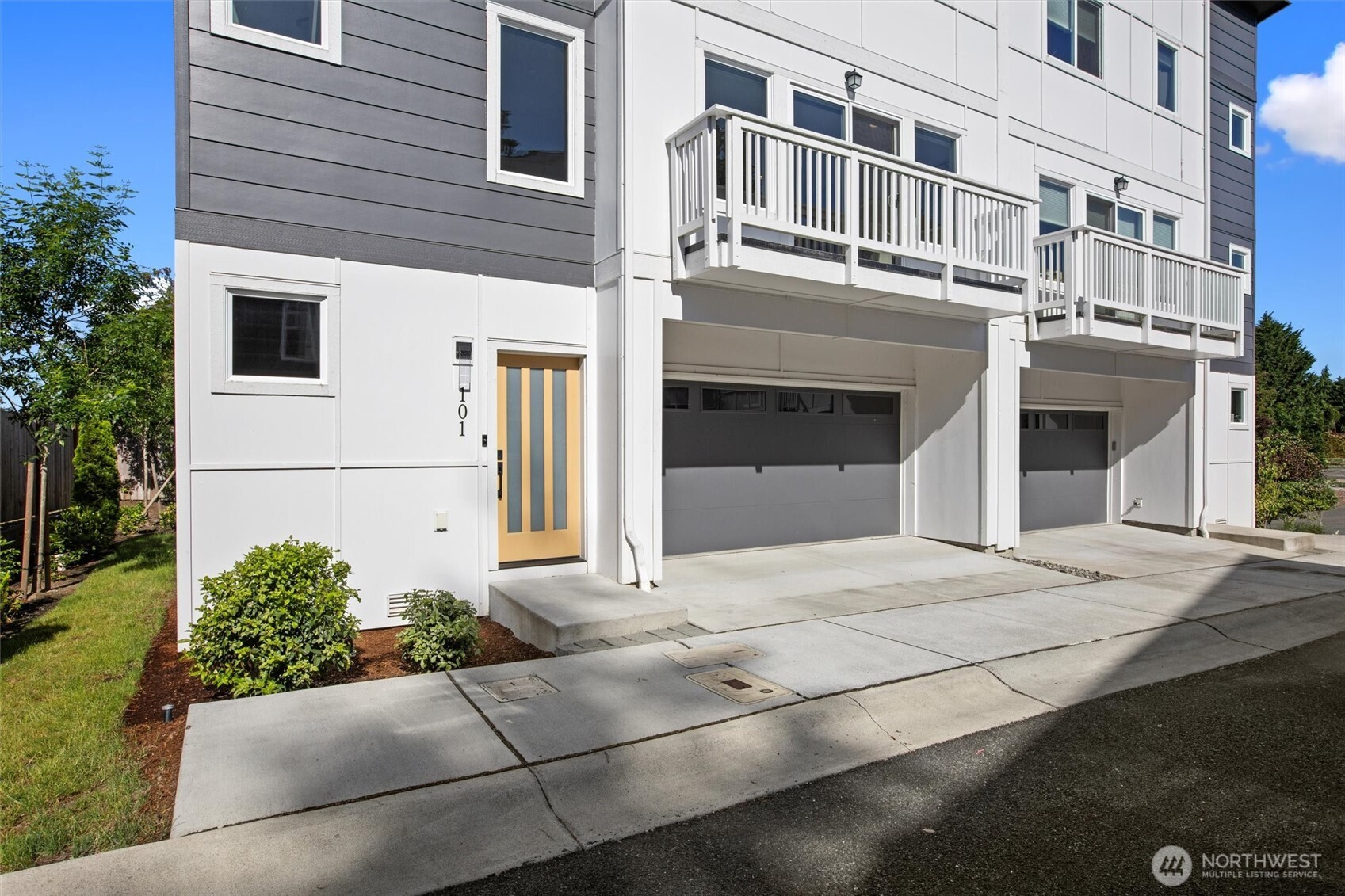 8025 177th Place C101 Property Photo 32