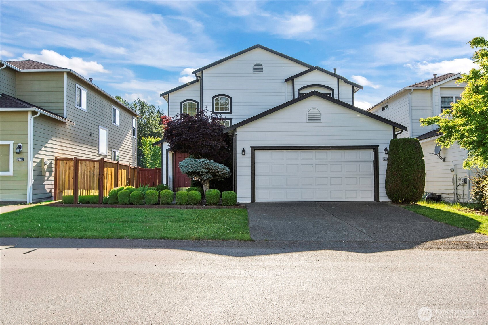 17706 90th Avenue Property Photo 1