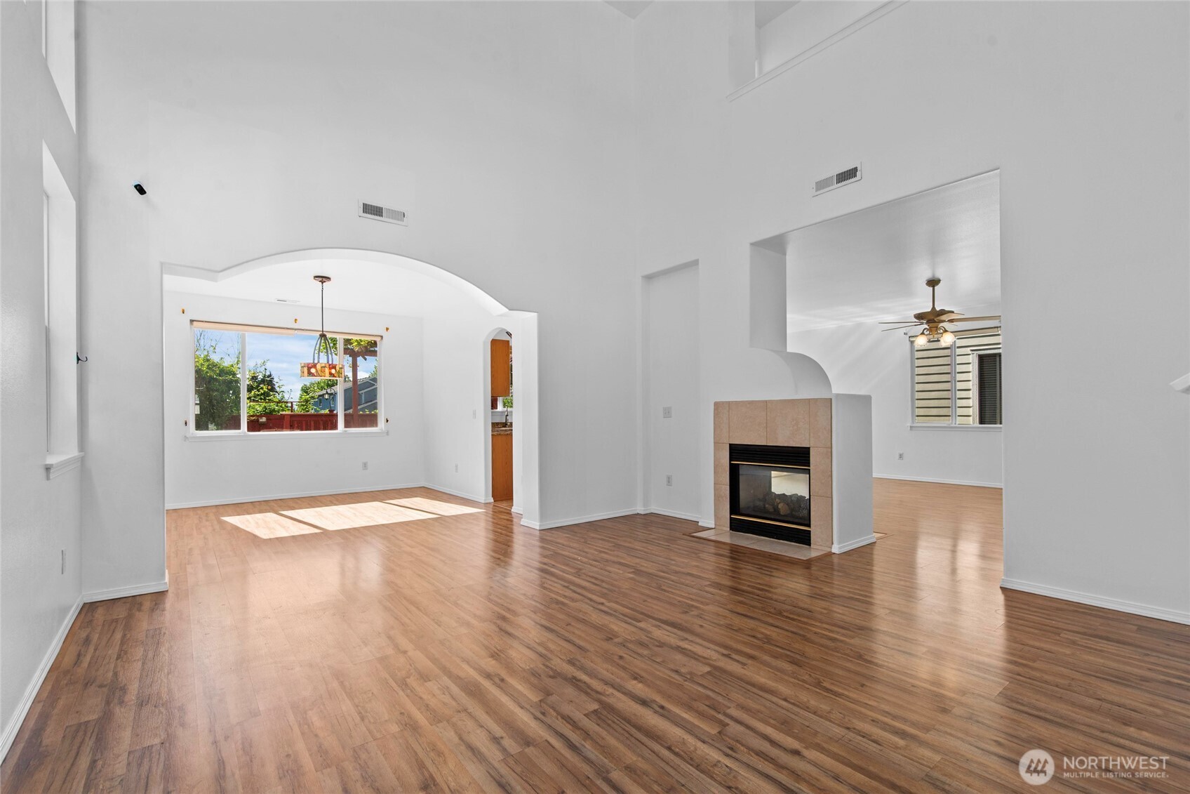 17706 90th Avenue Property Photo 7