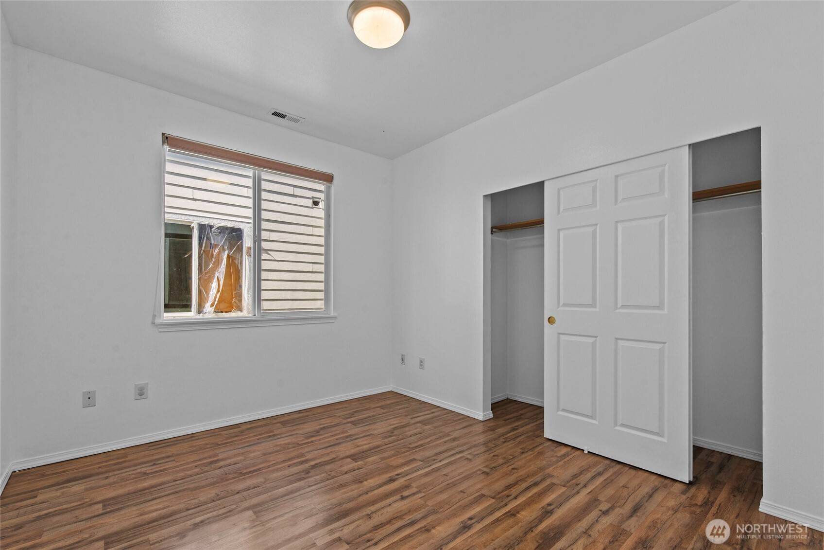17706 90th Avenue Property Photo 19
