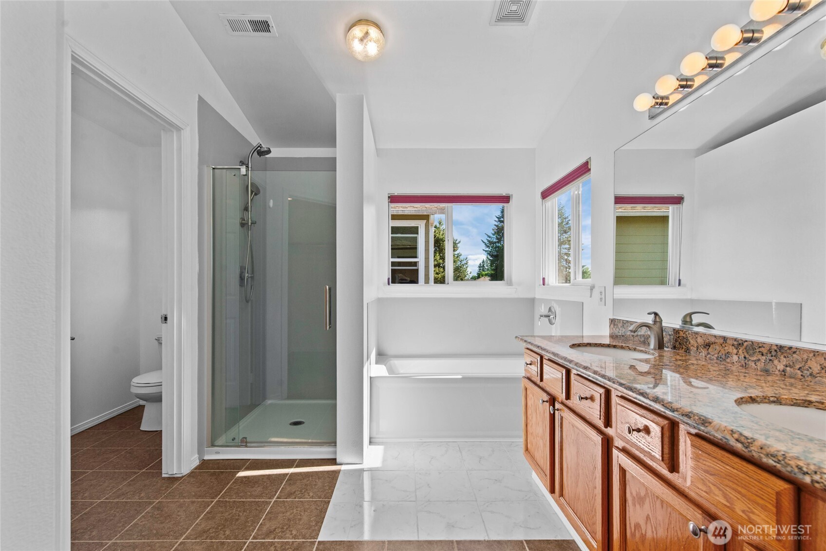 17706 90th Avenue Property Photo 26