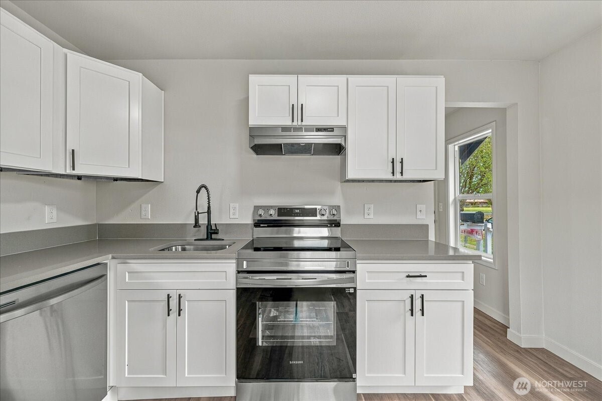 1116 9th Avenue Property Photo 10