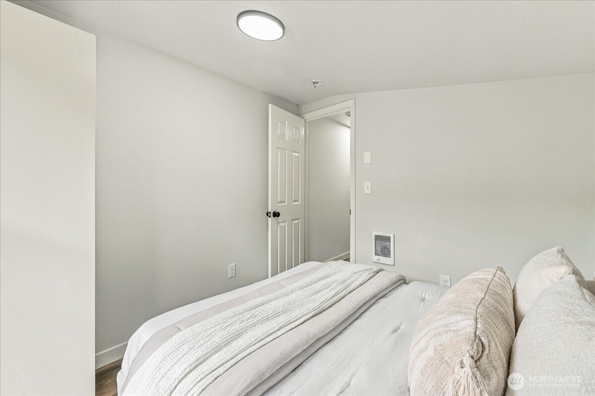 1116 9th Avenue Property Photo 18