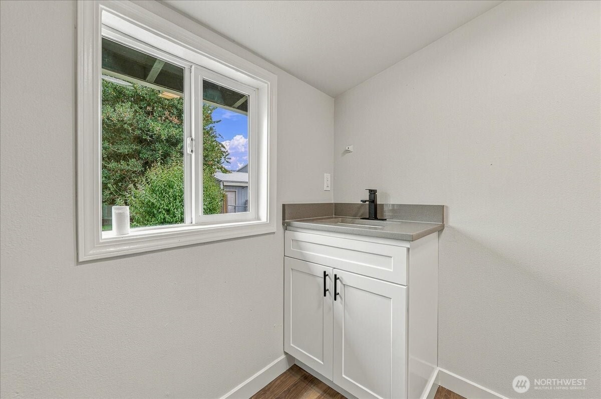 1116 9th Avenue Property Photo 20