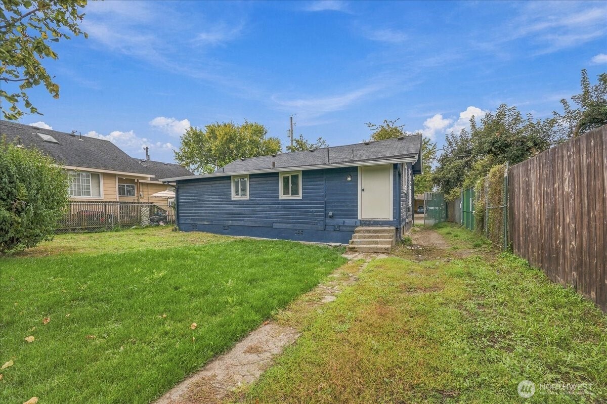 1116 9th Avenue Property Photo 23