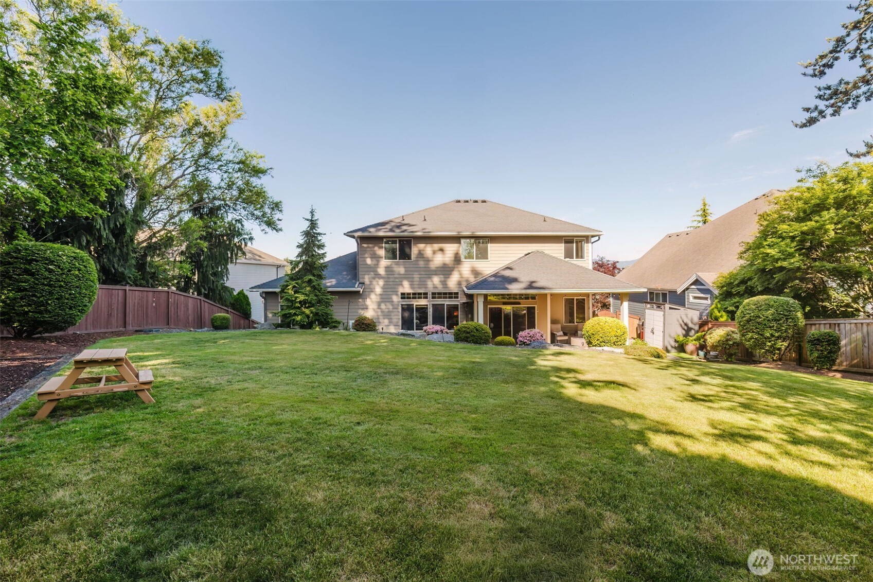 2910 219th Avenue Property Photo 3