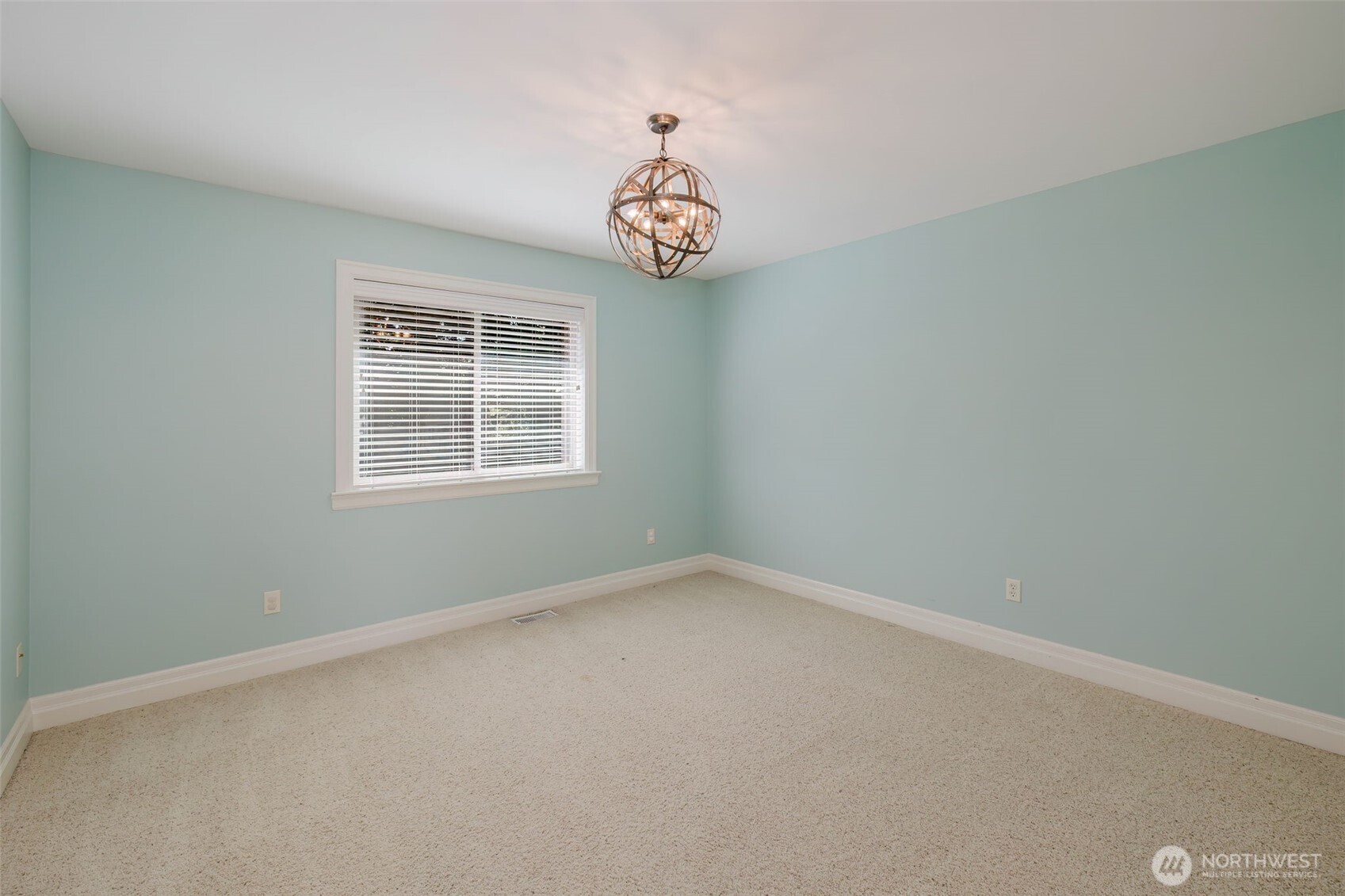 2910 219th Avenue Property Photo 27