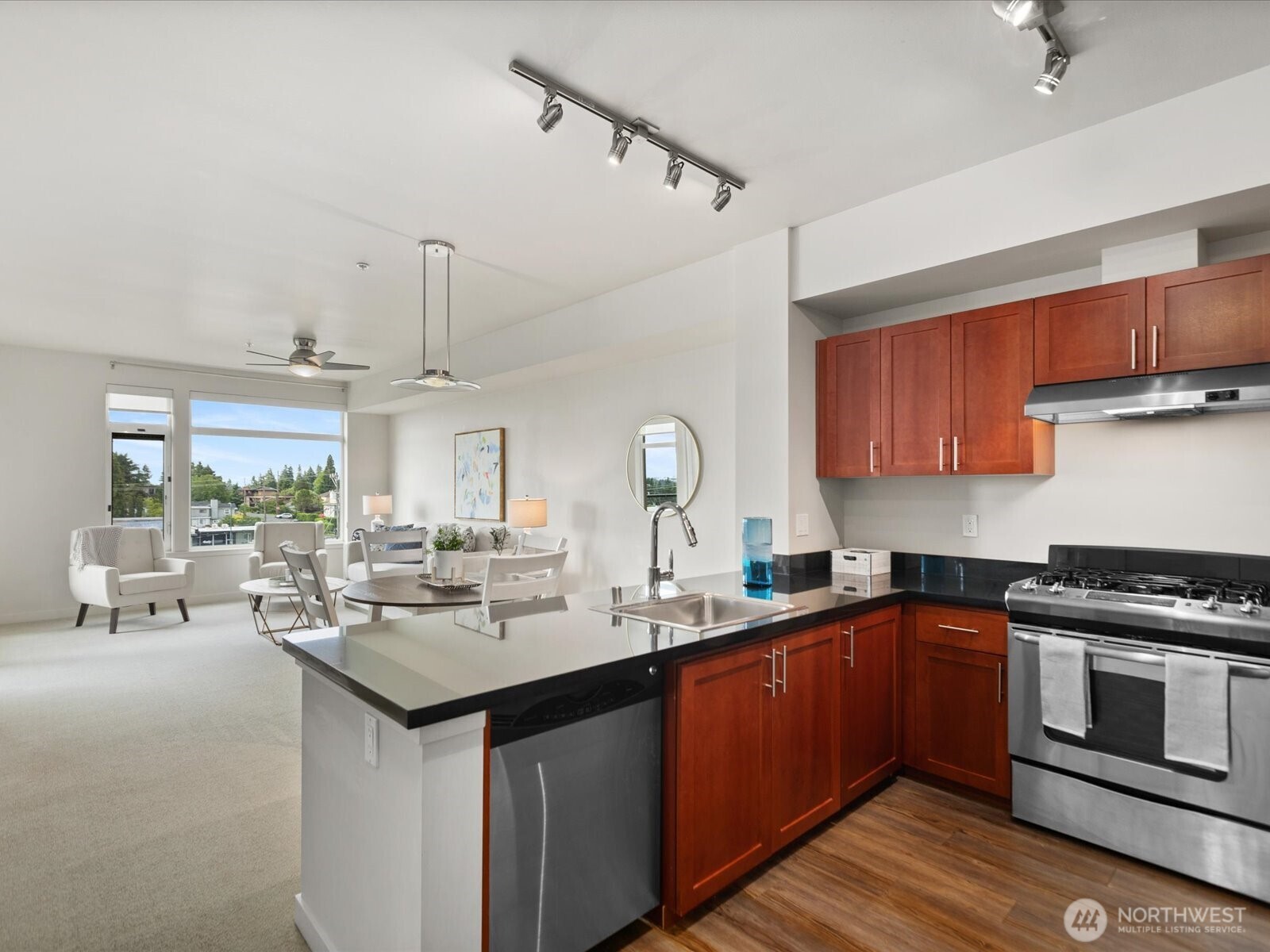 15100 6th Avenue 411 Property Photo 6
