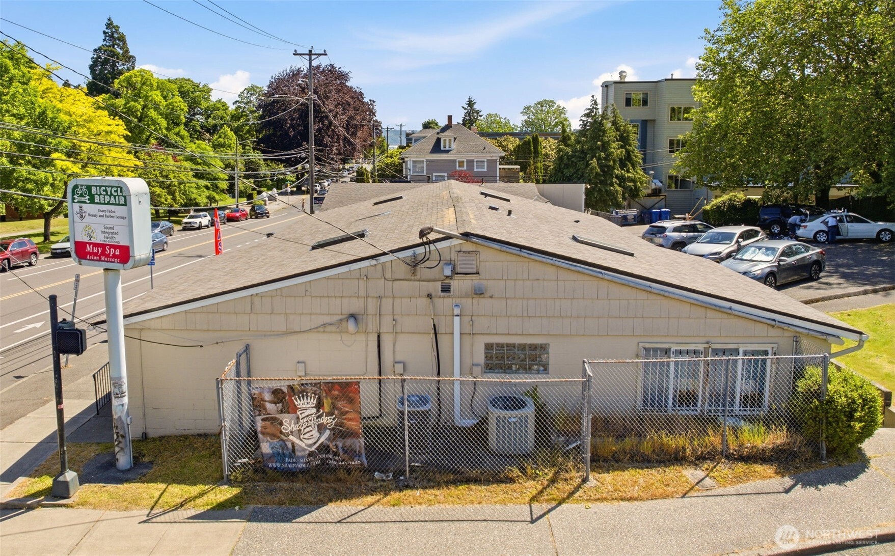 820 6th Avenue Property Photo 4
