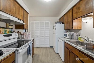 210 N 15th Street Property Photo 4