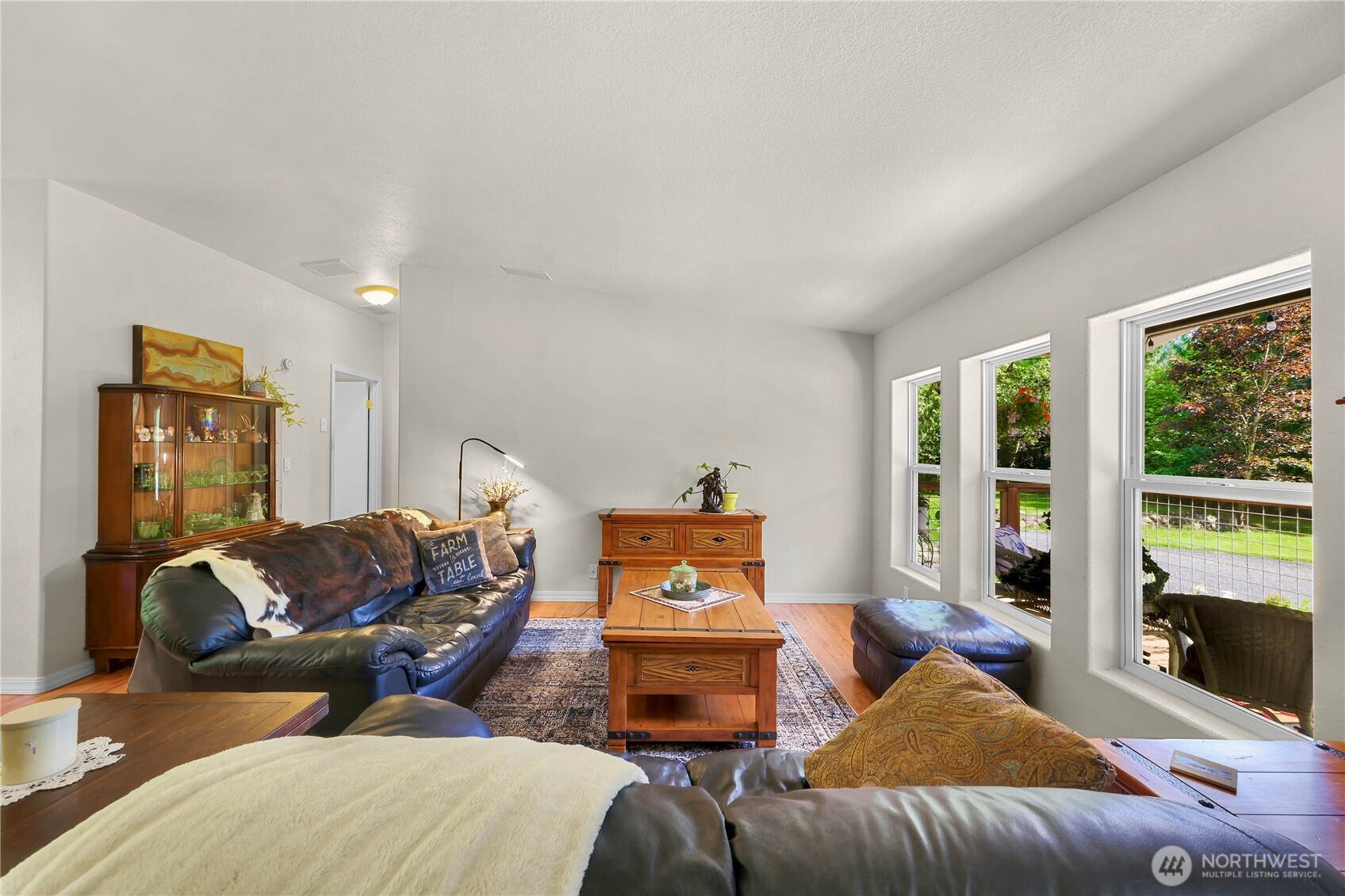 5554 Potter Road Property Photo 14