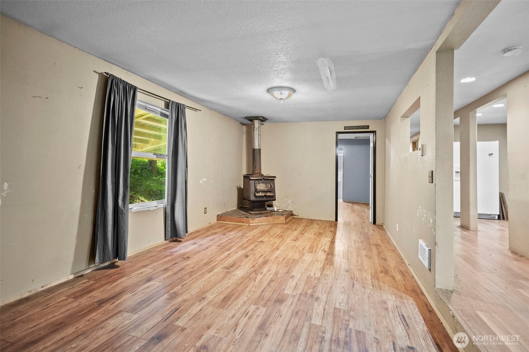 400 N Dubois Road Property Photo 14