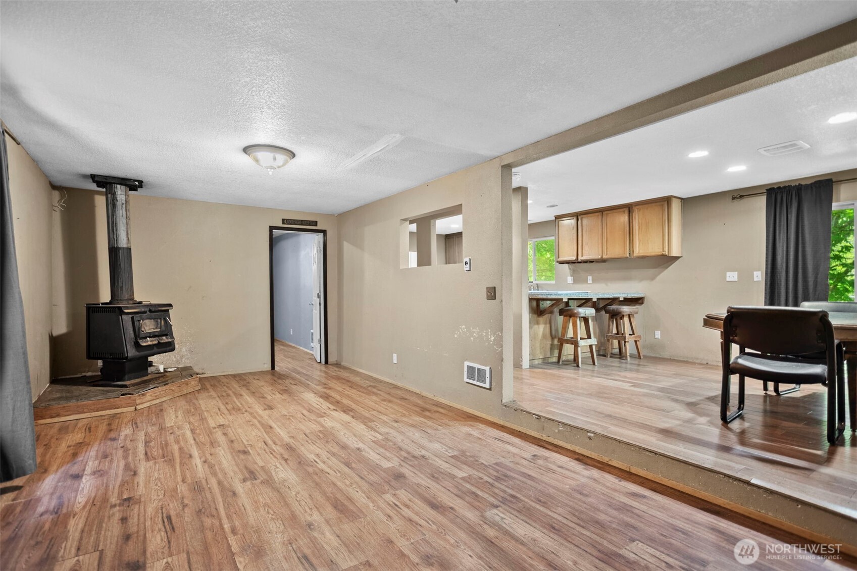 400 N Dubois Road Property Photo 15