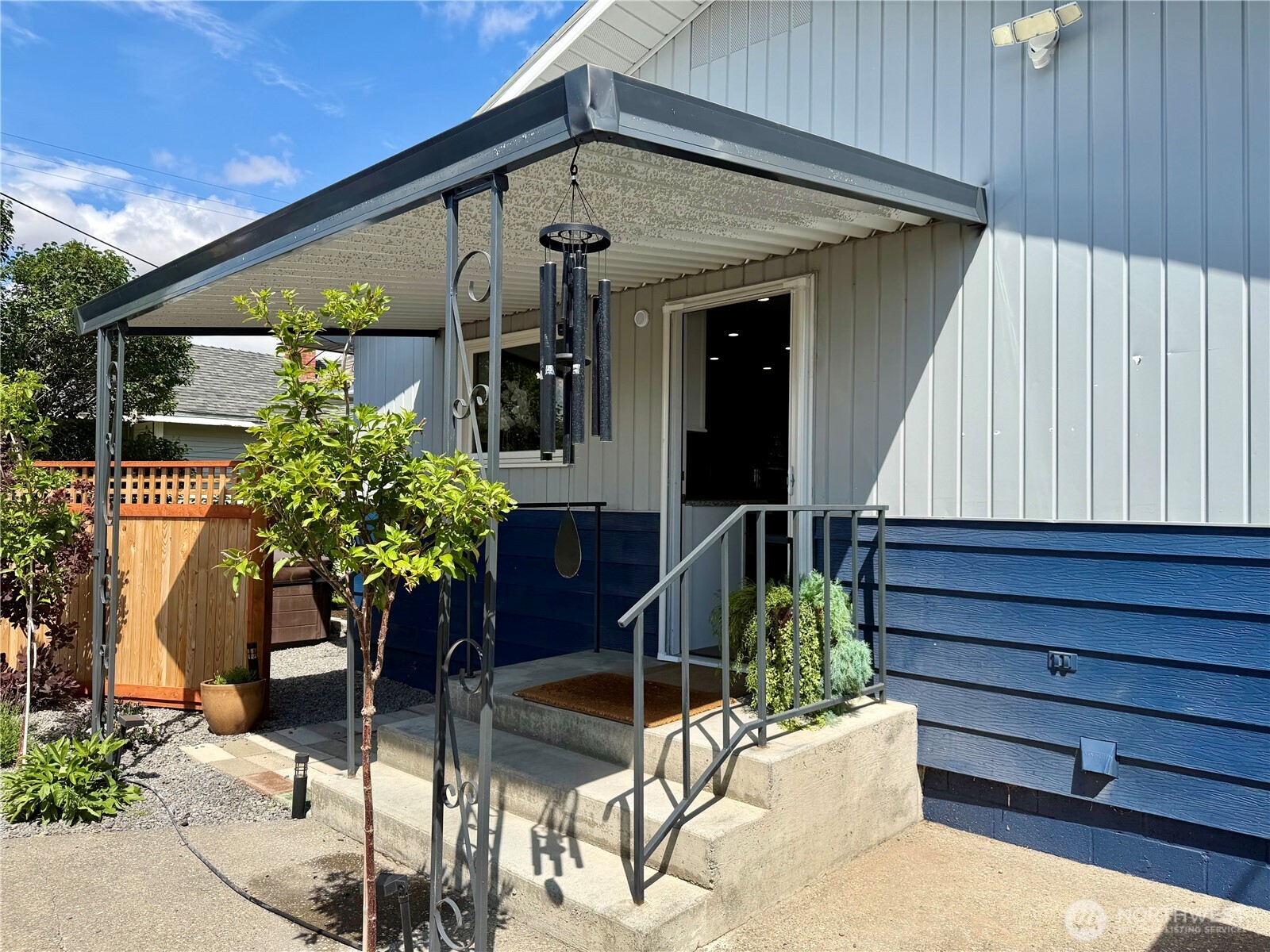 104 E 1st Avenue Property Photo 32