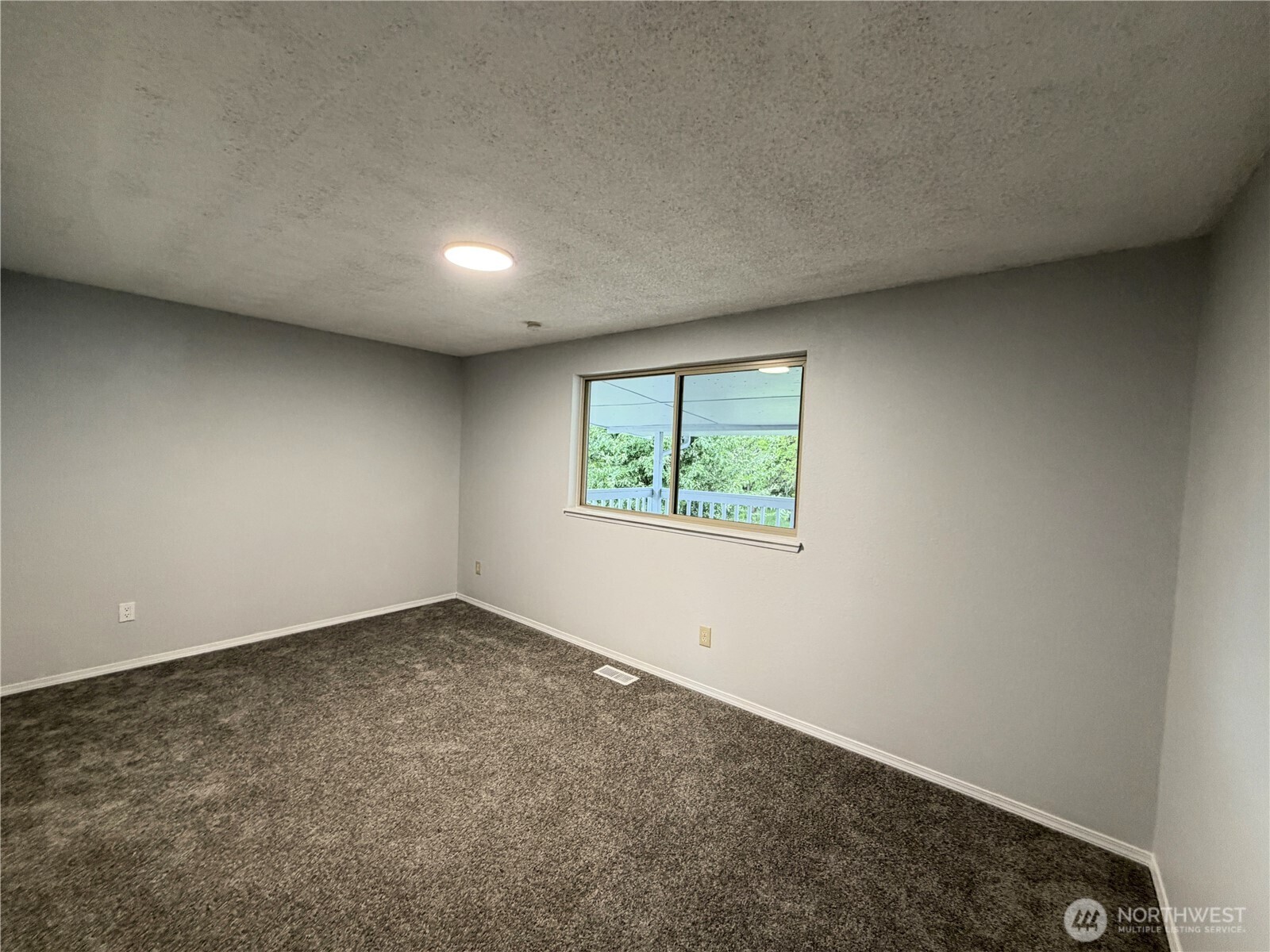 1615 154th Street Property Photo 11