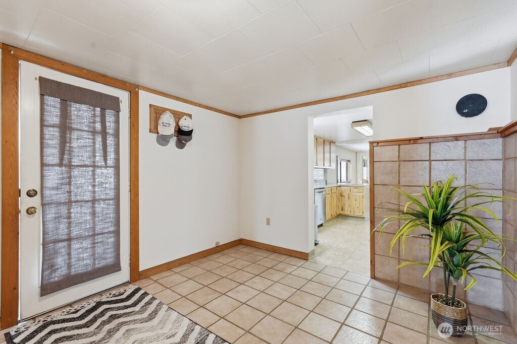 39879 W Mill Drive Property Photo 17