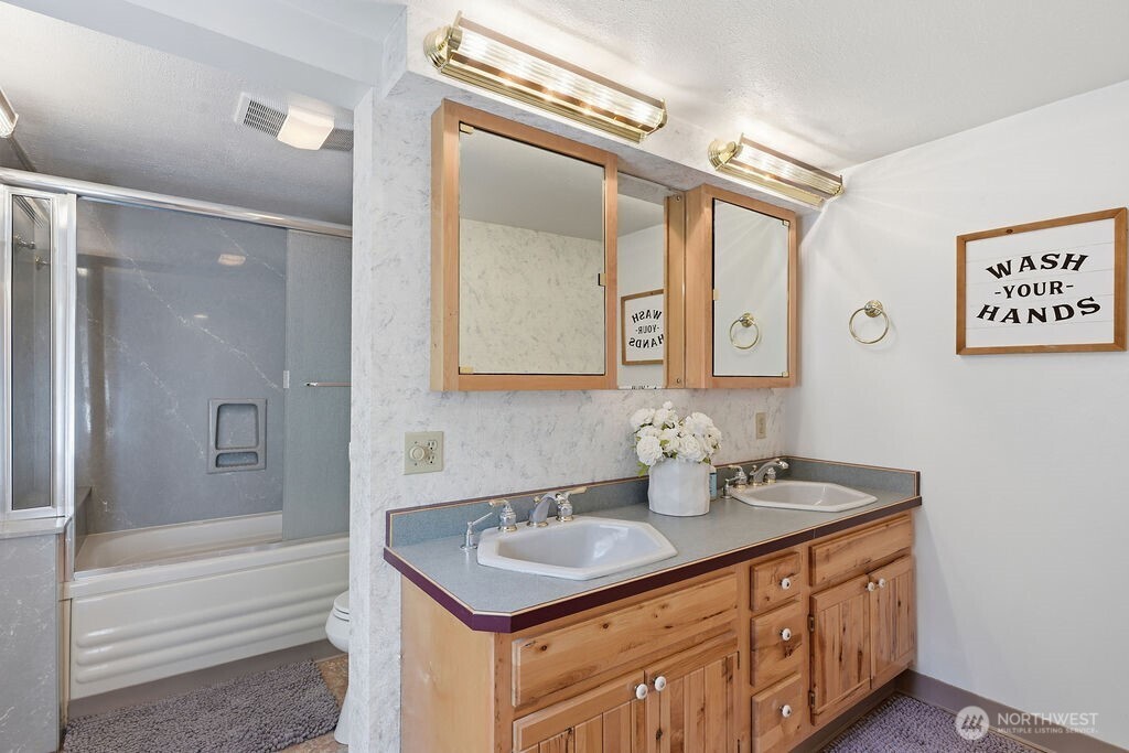 39879 W Mill Drive Property Photo 24