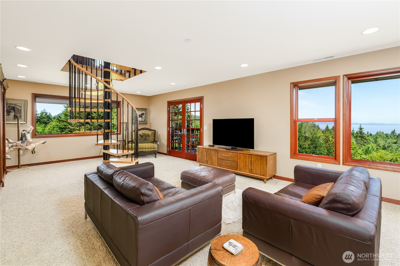 1743 Freshwater Bay Road Property Photo 16