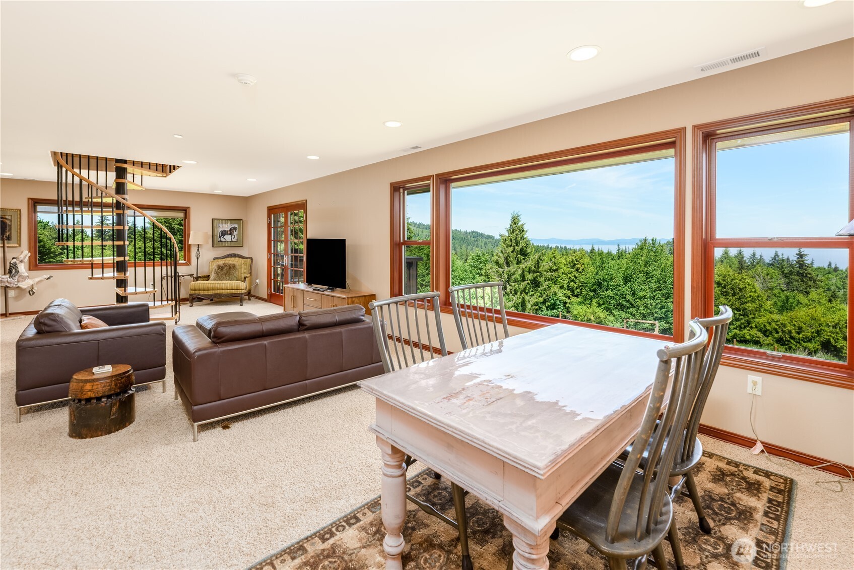 1743 Freshwater Bay Road Property Photo 17