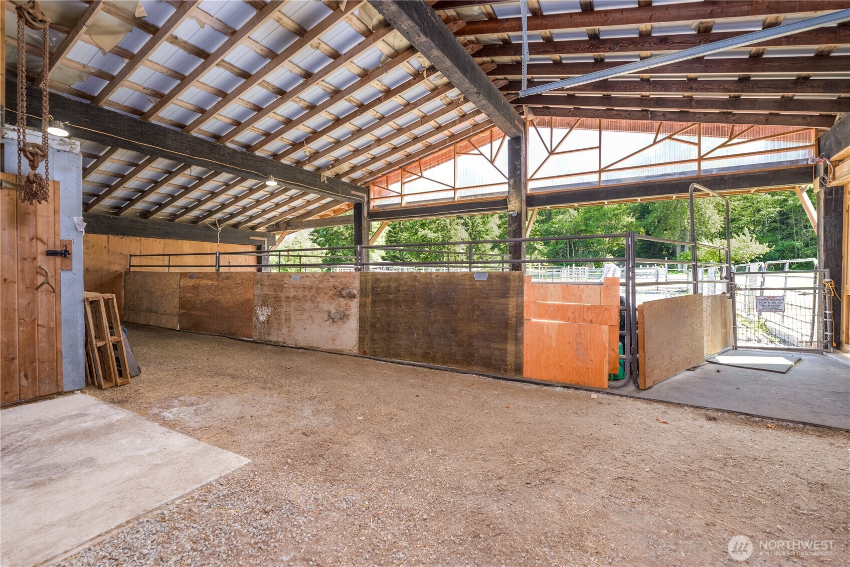 1743 Freshwater Bay Road Property Photo 31
