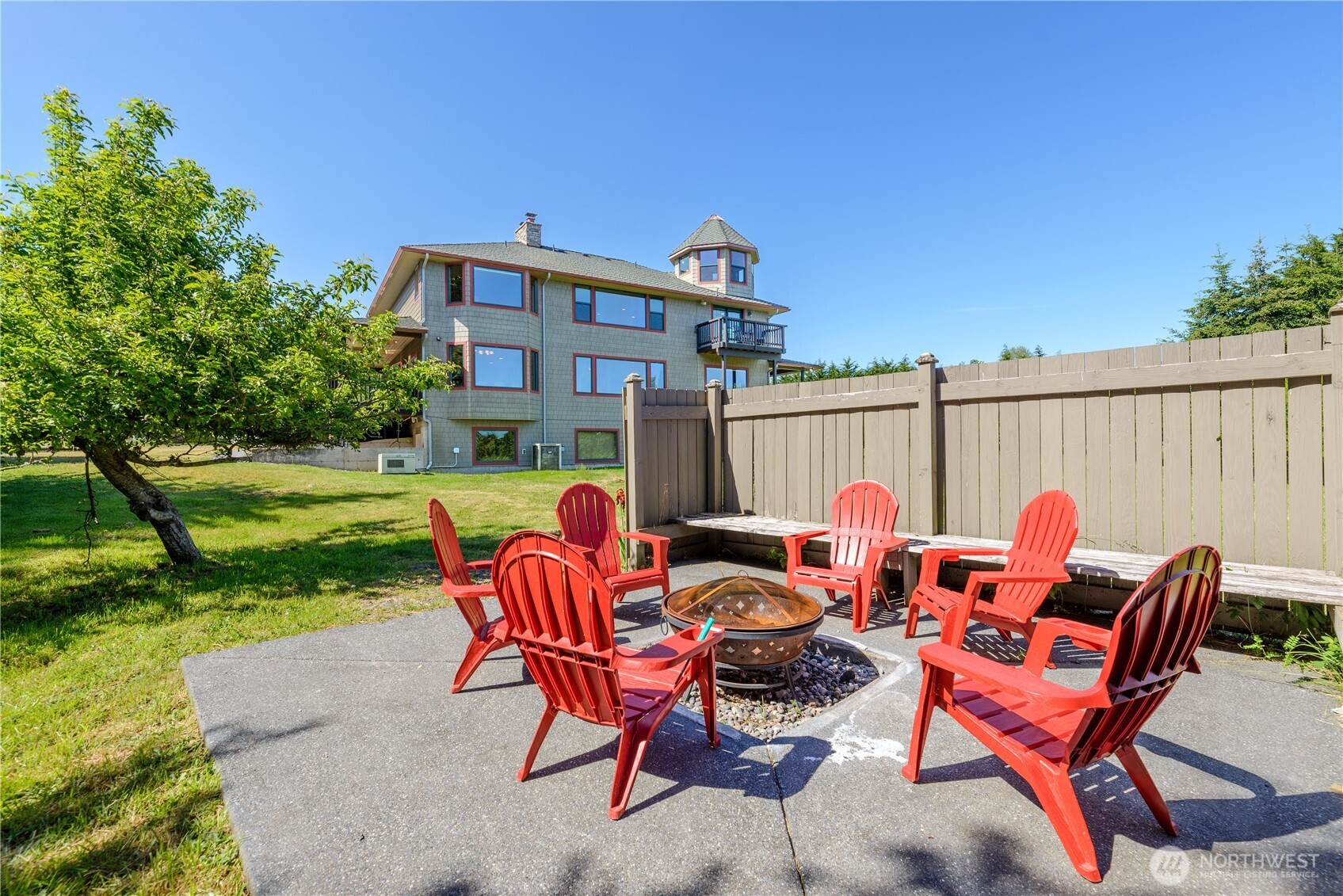1743 Freshwater Bay Road Property Photo 32