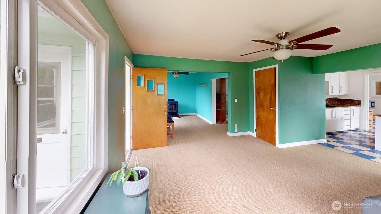 505 Waldron Street Property Photo 16