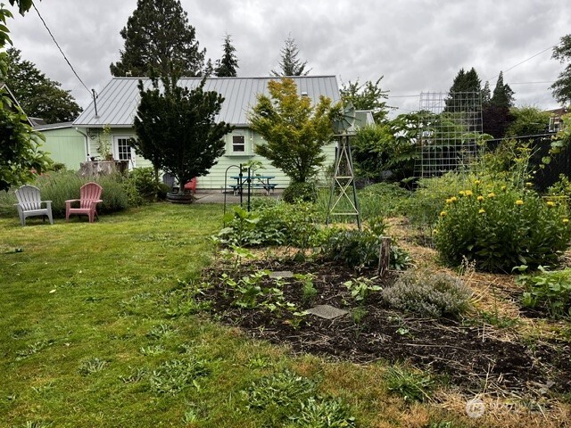 505 Waldron Street Property Photo 25