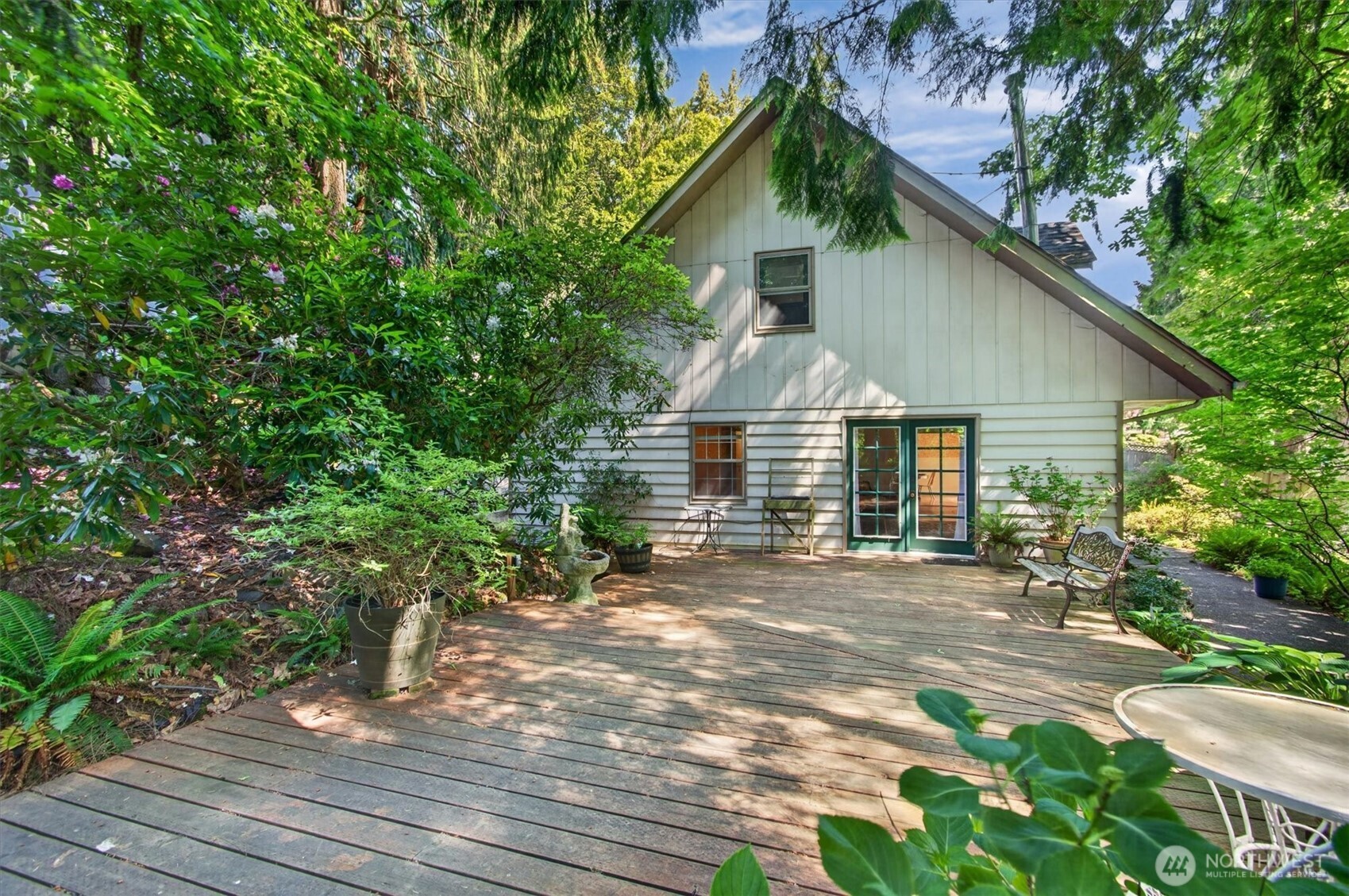 1411 Miller Drive Property Photo 4