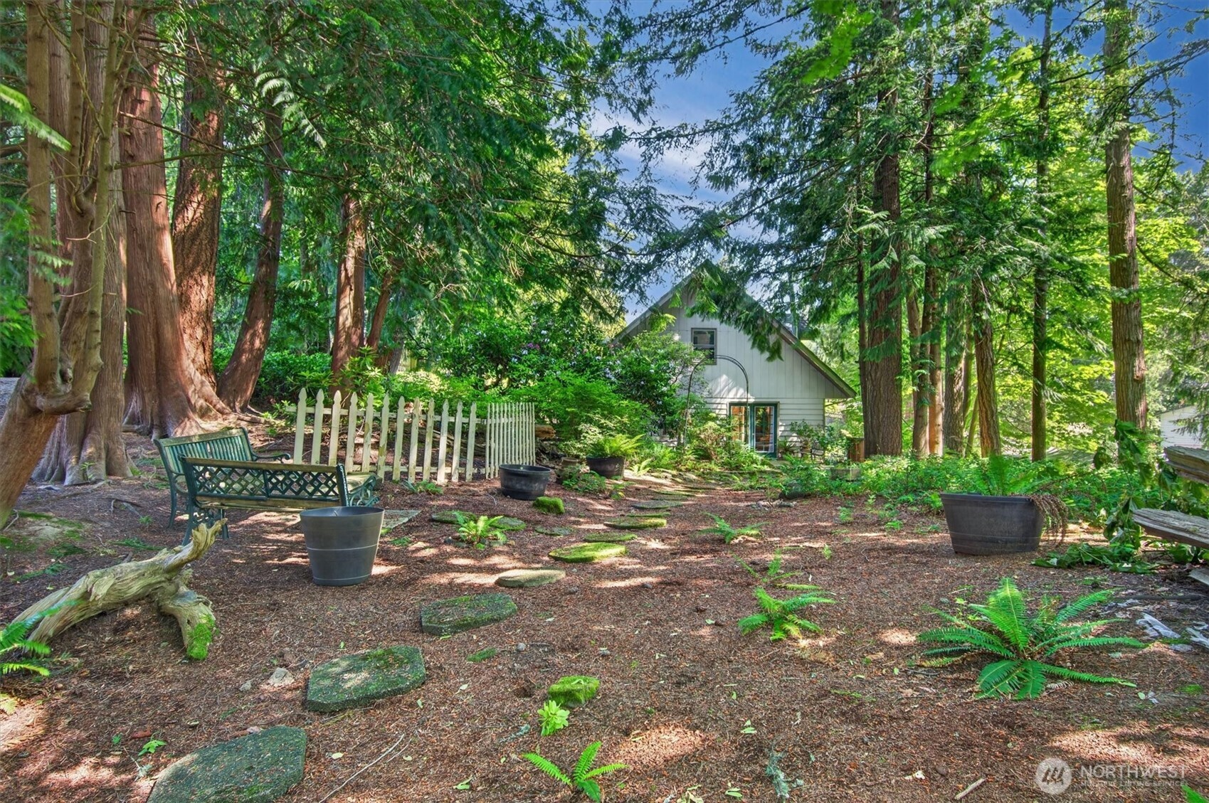 1411 Miller Drive Property Photo 9
