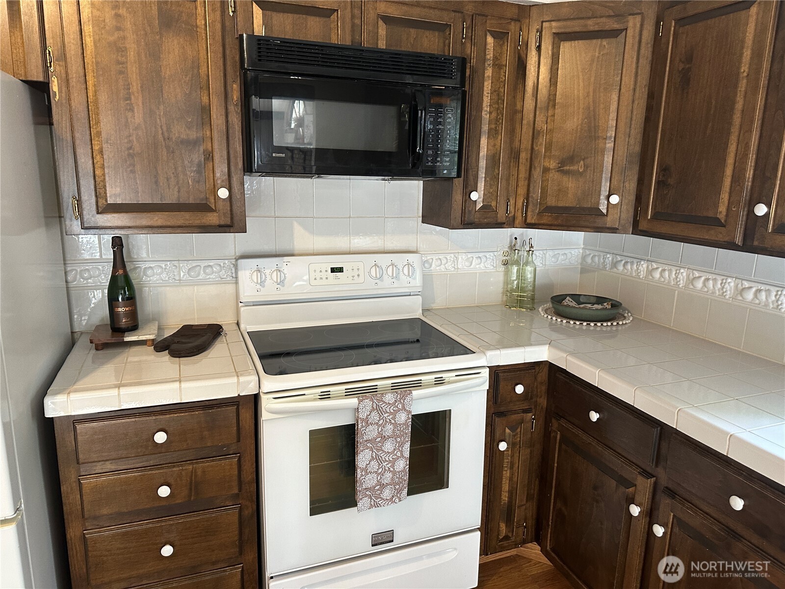 1411 Miller Drive Property Photo 17