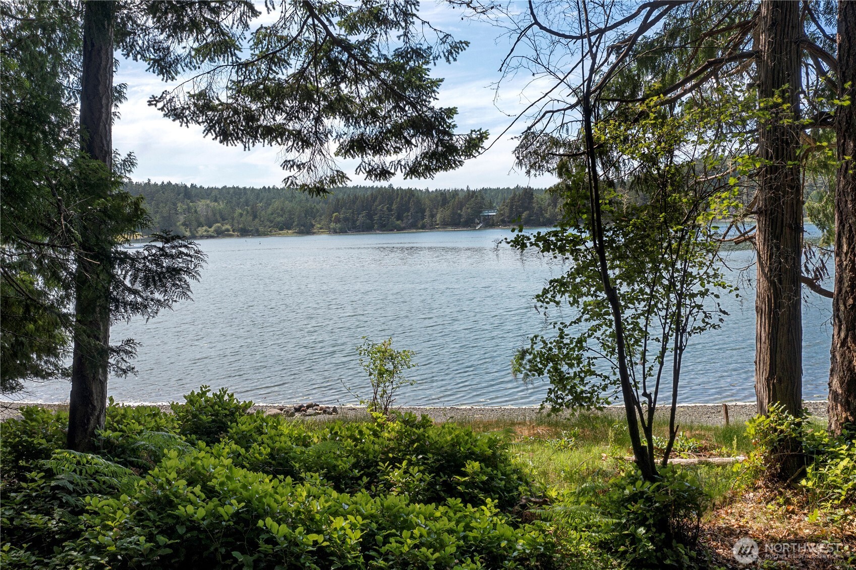 16 Driftwood Shores Drive Property Photo 1