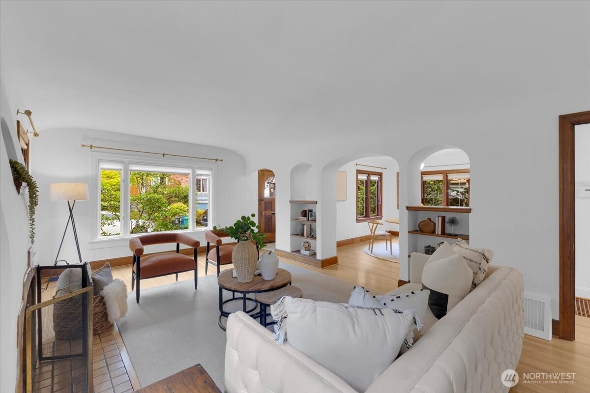1955 21st Avenue Property Photo 7