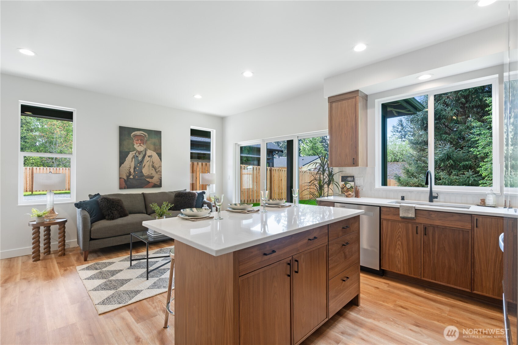 2907 Cedarwood Avenue Property Photo 12