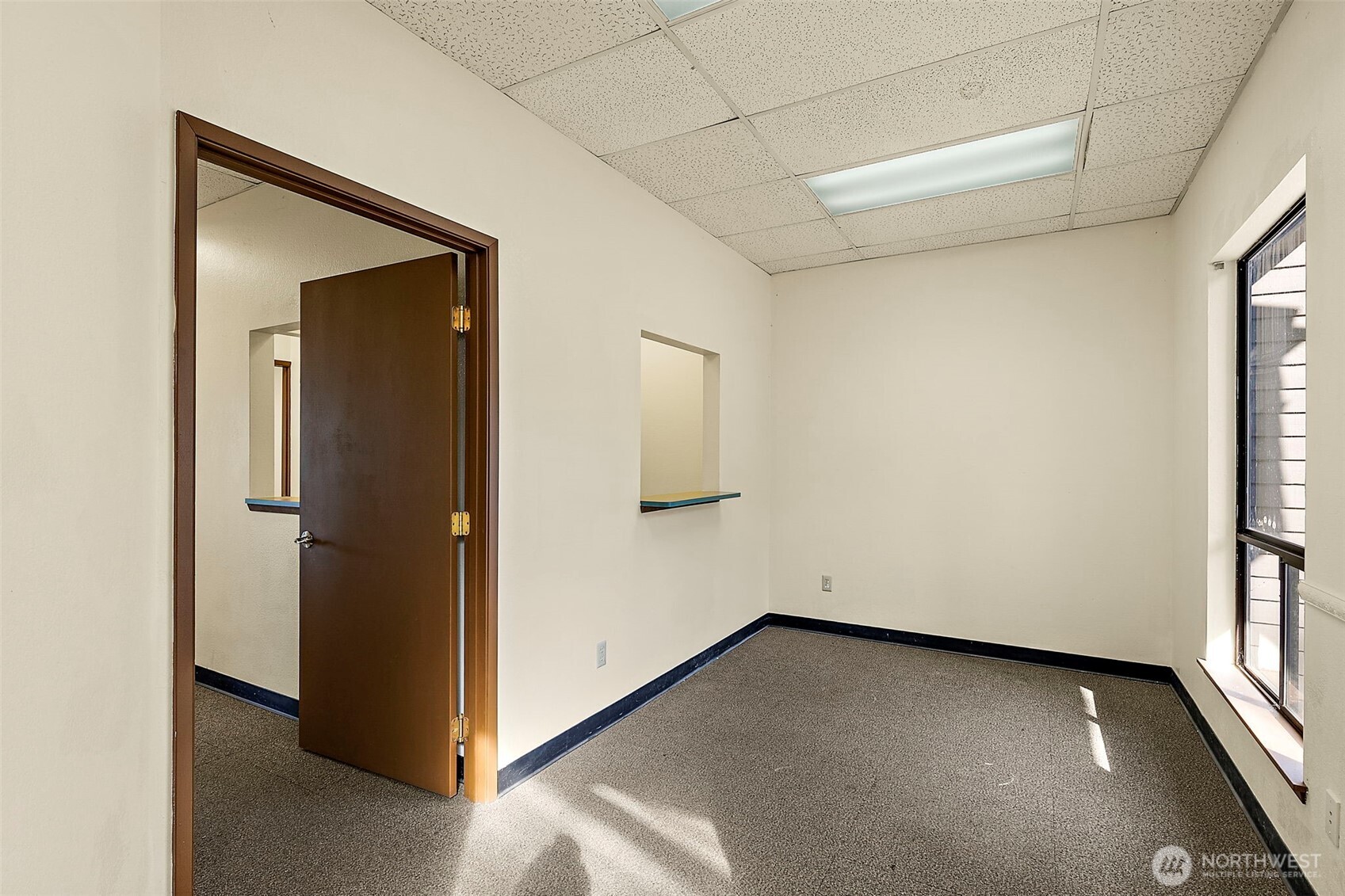 2025 Wheaton Way Property Photo 8