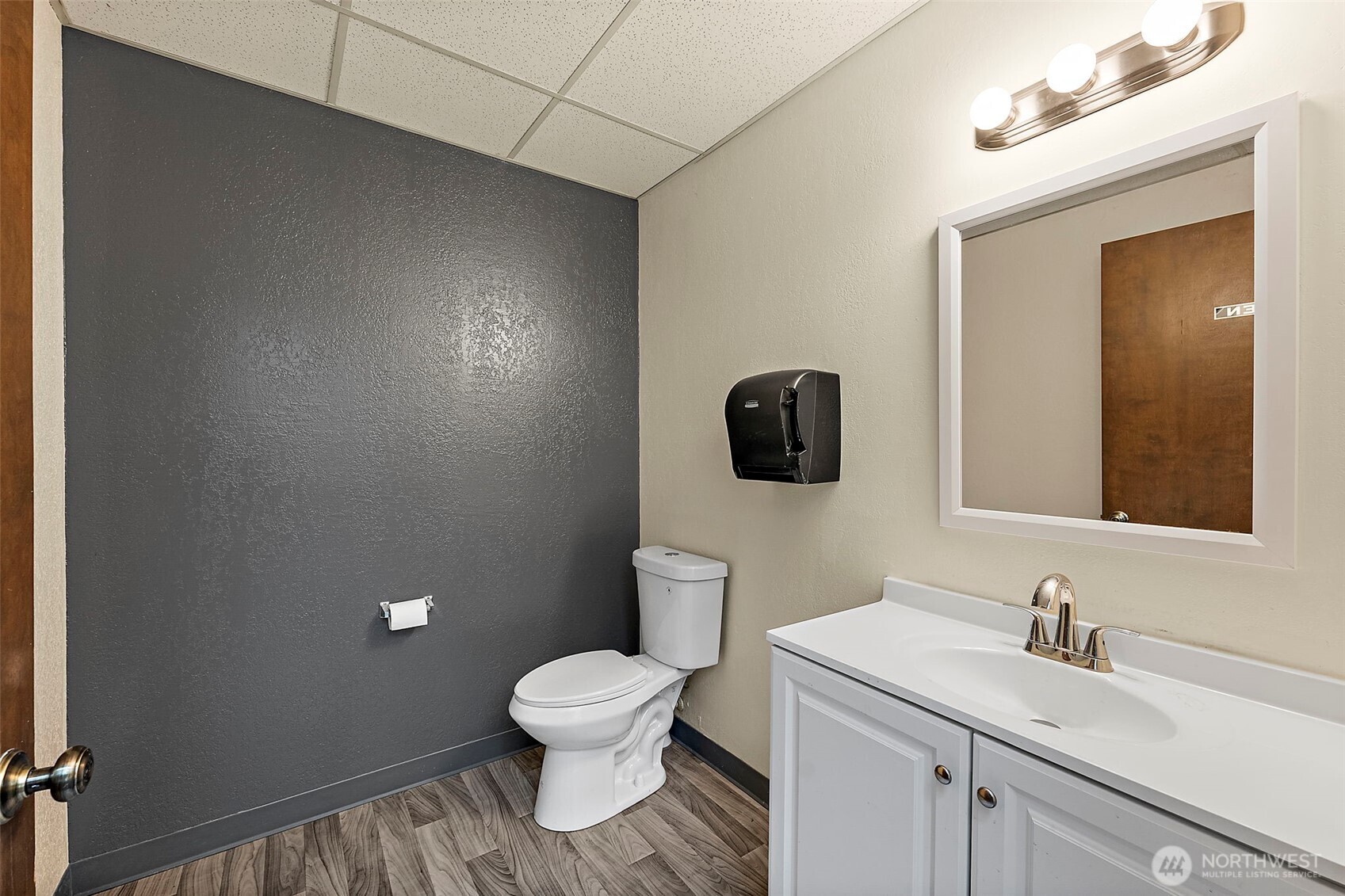 2025 Wheaton Way Property Photo 26