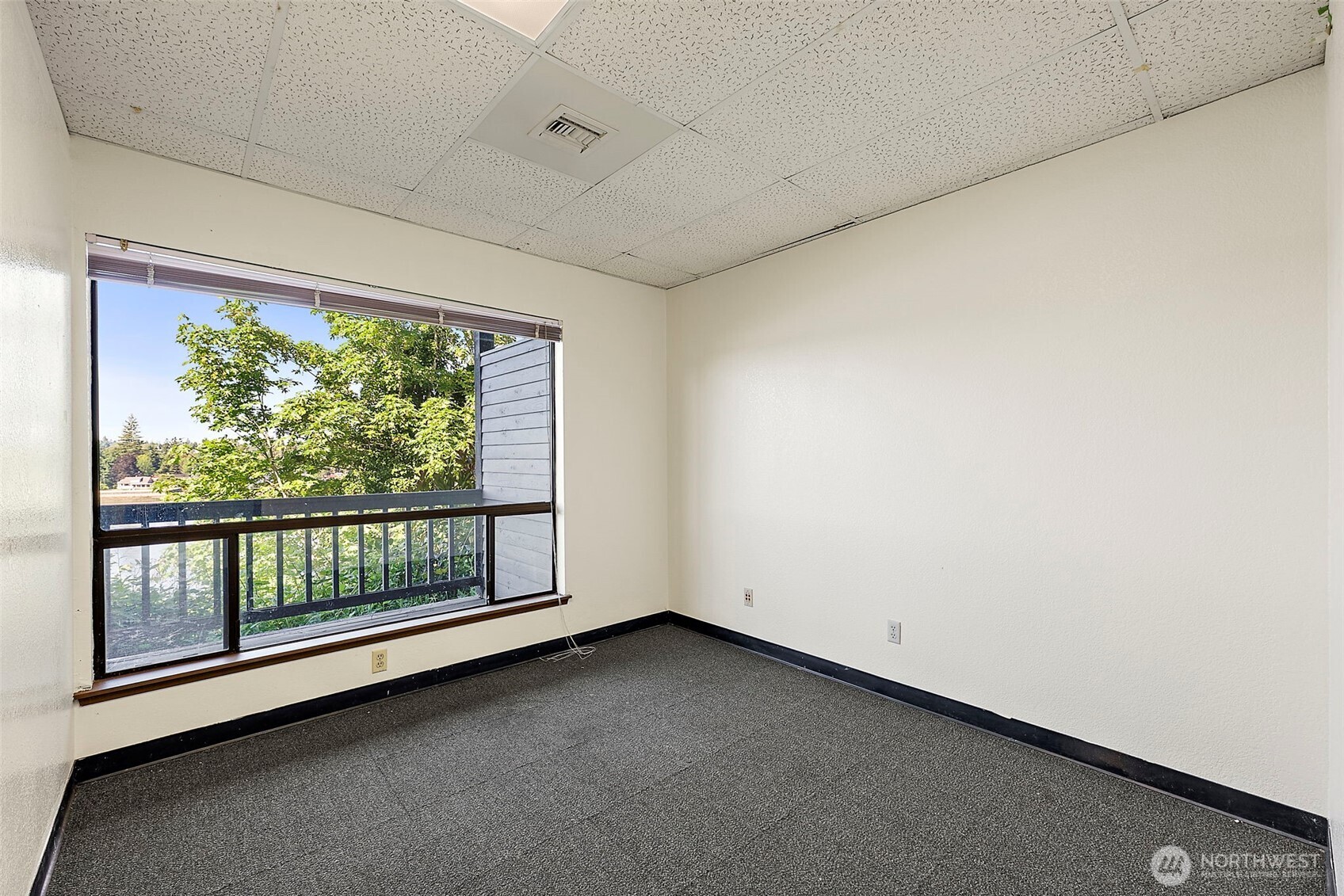 2025 Wheaton Way Property Photo 30
