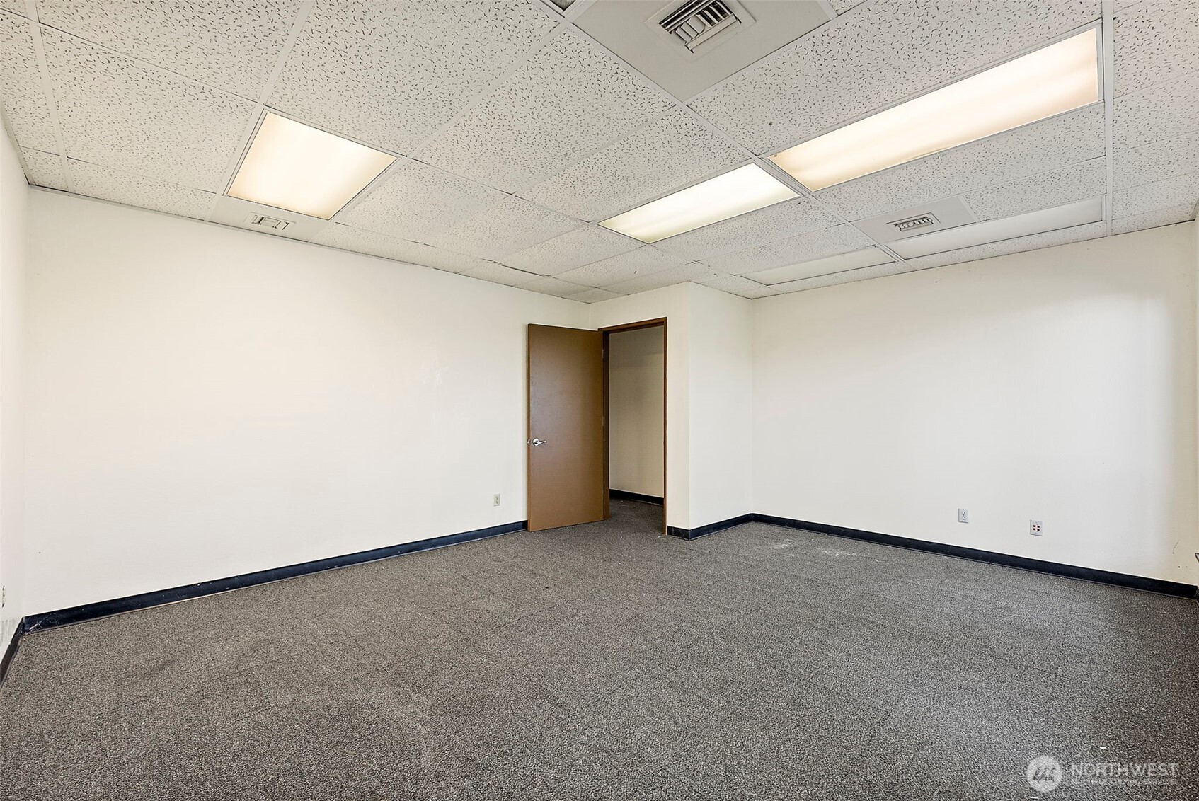 2025 Wheaton Way Property Photo 31