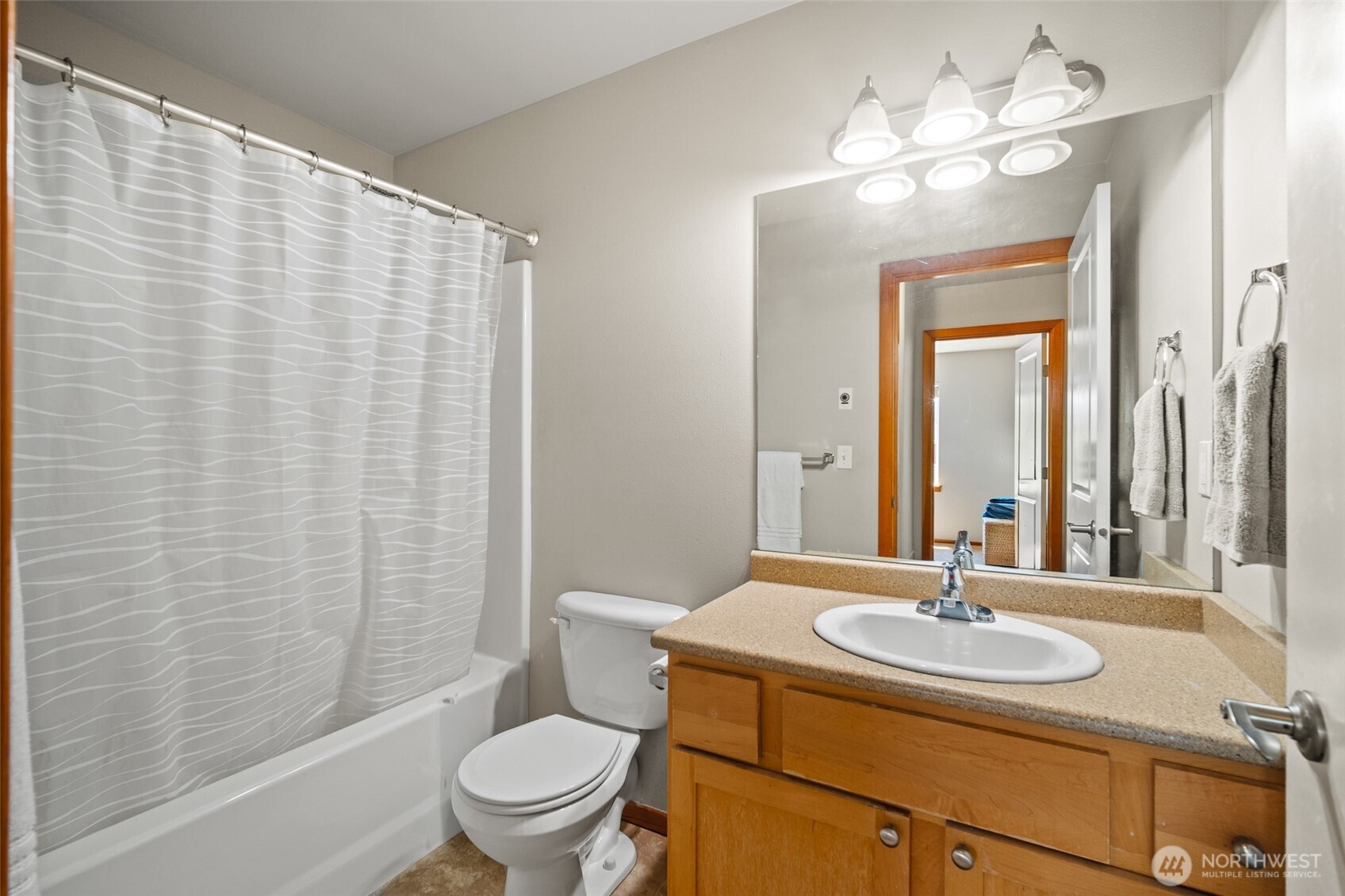 6212 Malloy Avenue Property Photo 27